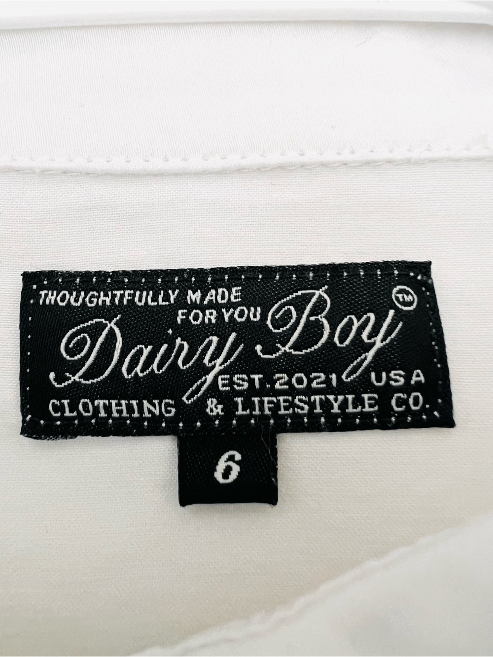 Dairy Boy Tailored Pearl Snap Top Shirt Size: 6 Color: White - Picture 12 of 16